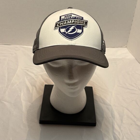 Fanatics Tampa Bay Lightning Men's 2020 Stanley Cup Champions SnapBack Hat - Picture 1 of 8